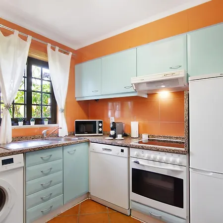 Ema Clube Em بيت للعطل *