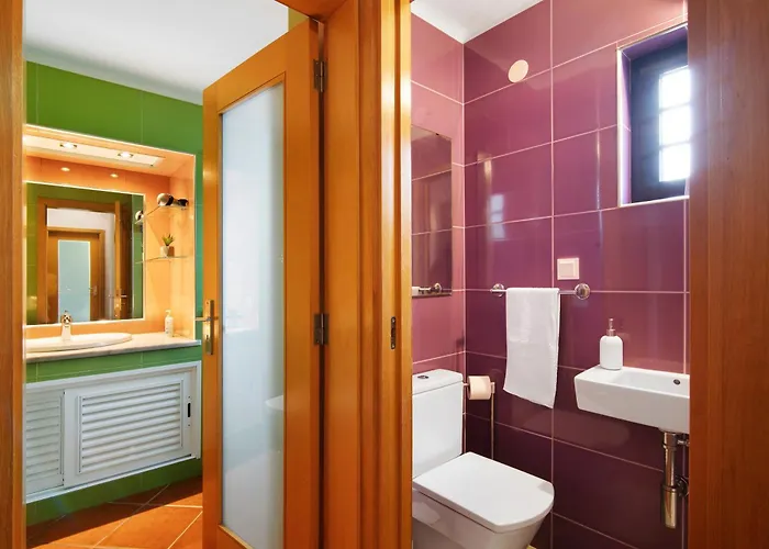 Holiday home Ema Clube Em