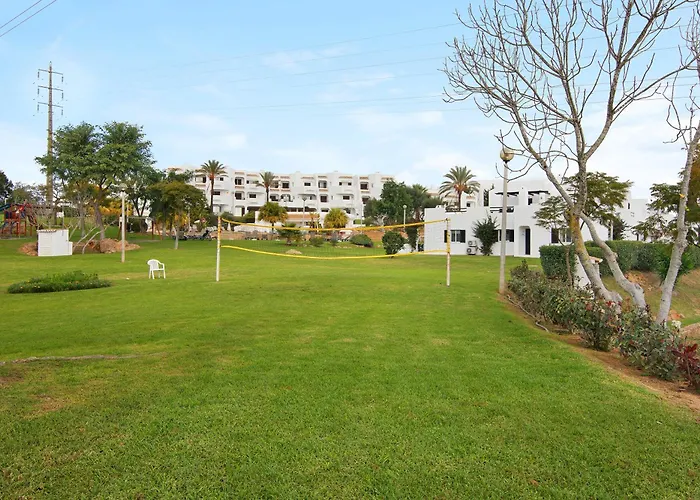 Holiday home Ema Clube Em *